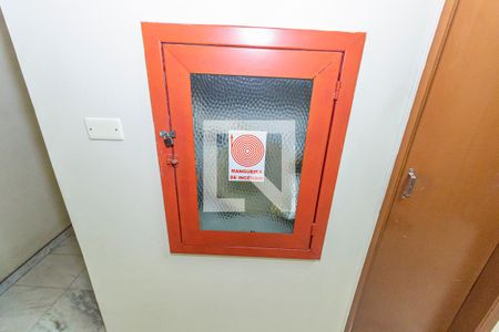 Apartamento à venda com 76m², 2 quartos e 1 vagaÁrea comum