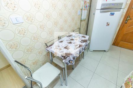 Apartamento à venda com 76m², 2 quartos e 1 vagaCozinha