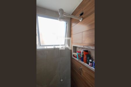 Banheiro de apartamento para alugar com 2 quartos, 48m² em Vila Cristalia, São Paulo