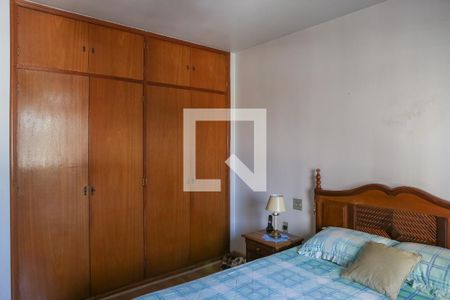 Casa à venda com 219m², 4 quartos e 2 vagas Casa à venda com 219m², 4 quartos e 2 vagasSuíte 1