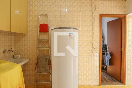 Casa à venda com 219m², 4 quartos e 2 vagas Casa à venda com 219m², 4 quartos e 2 vagasÁrea de Serviço