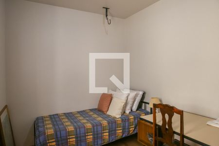 Casa à venda com 219m², 4 quartos e 2 vagas Casa à venda com 219m², 4 quartos e 2 vagasQuarto 4