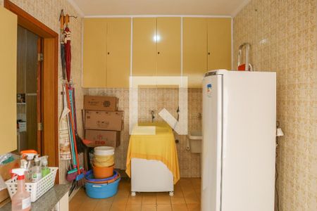 Casa à venda com 219m², 4 quartos e 2 vagas Casa à venda com 219m², 4 quartos e 2 vagasÁrea de Serviço