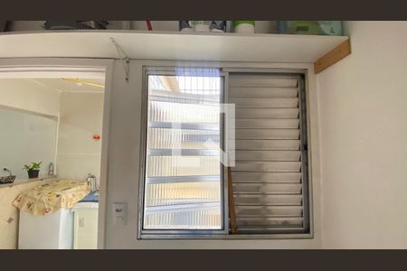 Apartamento à venda com 110m², 2 quartos e sem vagaQuarto Área de Serviço