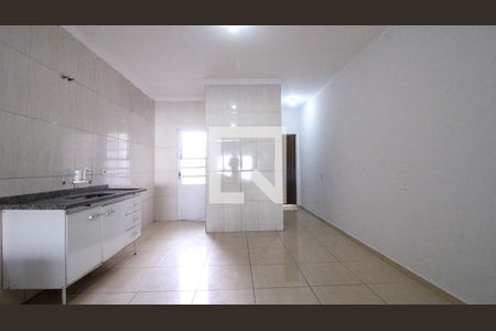 Sala/Cozinha de casa para alugar com 1 quarto, 125m² em Vila California, São Paulo