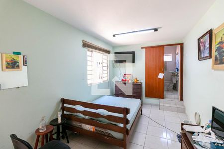 Casa à venda com 340m², 7 quartos e 3 vagas Casa à venda com 340m², 7 quartos e 3 vagasQuarto 6