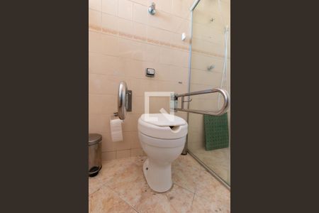 Casa à venda com 340m², 7 quartos e 3 vagas Casa à venda com 340m², 7 quartos e 3 vagasBanheiro