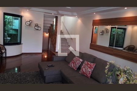Casa à venda com 3 quartos, 292m² em Bangú, Santo André