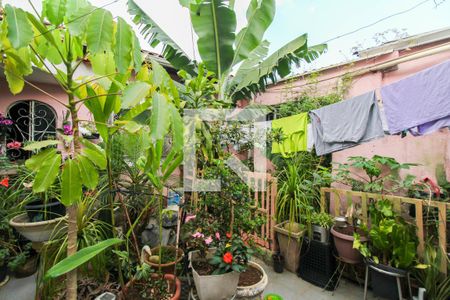 Casa à venda com 167m², 2 quartos e 1 vaga Casa à venda com 167m², 2 quartos e 1 vagaQuintal