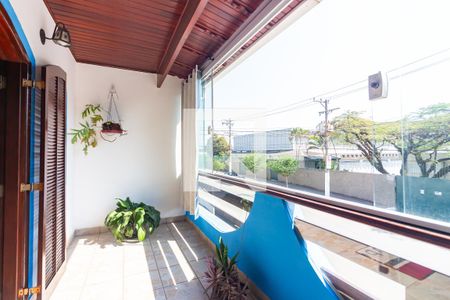 Sacada de casa para alugar com 2 quartos, 110m² em São Pedro, Osasco