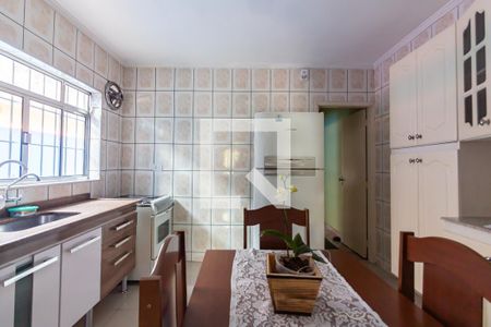 Casa para alugar com 110m², 2 quartos e 2 vagas Casa para alugar com 110m², 2 quartos e 2 vagasCozinha