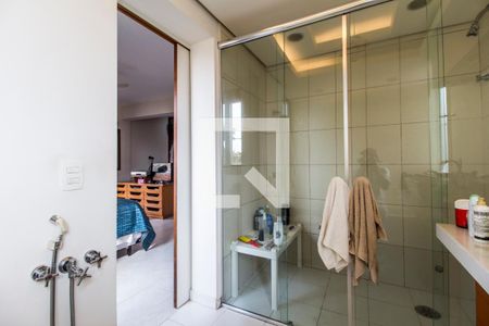 Casa de condomínio à venda com 811m², 4 quartos e 2 vagasBanheiro da Suíte