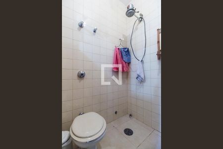 Casa de condomínio à venda com 811m², 4 quartos e 2 vagasBanheiro de serviço