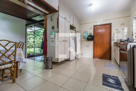 Casa de condomínio à venda com 811m², 4 quartos e 2 vagasCozinha