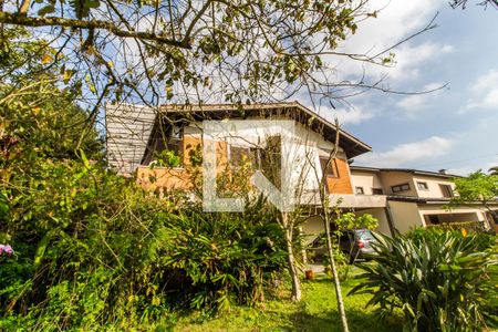 Casa de condomínio à venda com 811m², 4 quartos e 2 vagasVista da Rua