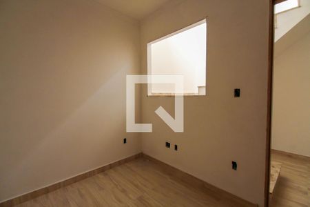 Casa à venda com 180m², 3 quartos e 1 vagaQuarto  2