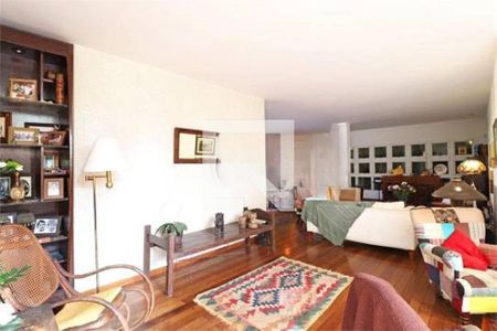 Casa à venda com 450m², 4 quartos e 4 vagas