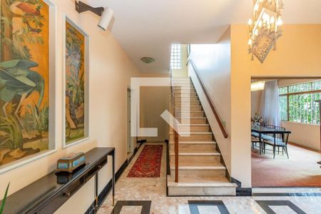 Casa à venda com 320m², 3 quartos e 4 vagas