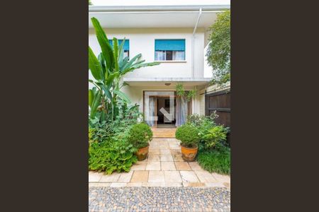 Casa à venda com 320m², 3 quartos e 4 vagas