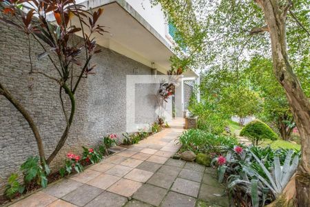 Casa à venda com 320m², 3 quartos e 4 vagas