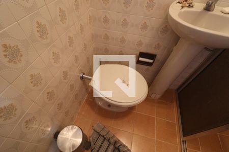 Casa à venda com 250m², 3 quartos e 2 vagasLavabo