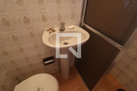 Casa à venda com 250m², 3 quartos e 2 vagasLavabo