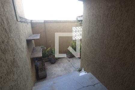 Casa à venda com 250m², 3 quartos e 2 vagasQuintal 