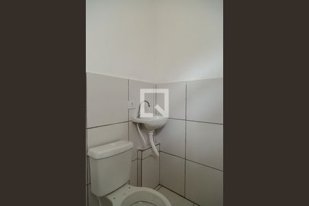 Banheiro de apartamento para alugar com 1 quarto, 32m² em Vila Fachini, São Paulo