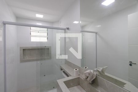 Banheiro de apartamento à venda com 2 quartos, 64m² em Vila Medeiros, São Paulo