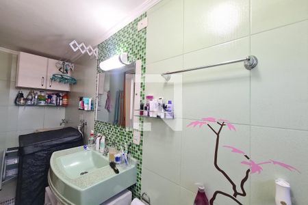 Apartamento à venda com 46m², 2 quartos e 1 vaga Apartamento à venda com 46m², 2 quartos e 1 vagaBanheiro