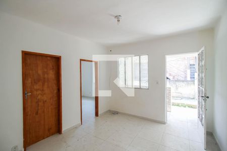 Sala de casa de condomínio para alugar com 2 quartos, 51m² em Centro, Nilópolis
