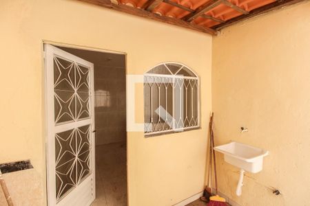 Casa de condomínio para alugar com 51m², 2 quartos e sem vaga Casa de condomínio para alugar com 51m², 2 quartos e sem vagaÁrea de Serviço