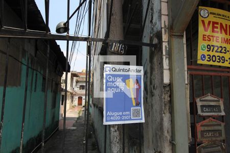 Casa de condomínio para alugar com 51m², 2 quartos e sem vaga Casa de condomínio para alugar com 51m², 2 quartos e sem vagaFachada