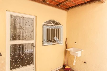 Casa de condomínio para alugar com 51m², 2 quartos e sem vaga Casa de condomínio para alugar com 51m², 2 quartos e sem vagaÁrea de Serviço