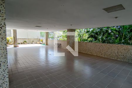 Apartamento à venda com 86m², 2 quartos e 1 vagaplay