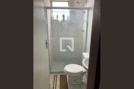 Banheiro de apartamento para alugar com 2 quartos, 47m² em São Cristóvão, Salvador