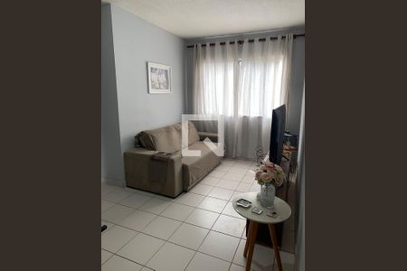 Sala de apartamento para alugar com 2 quartos, 47m² em São Cristóvão, Salvador