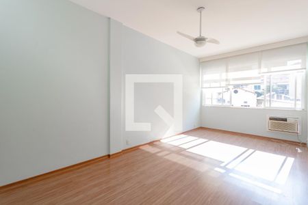 Sala de apartamento para alugar com 2 quartos, 70m² em Botafogo, Rio de Janeiro