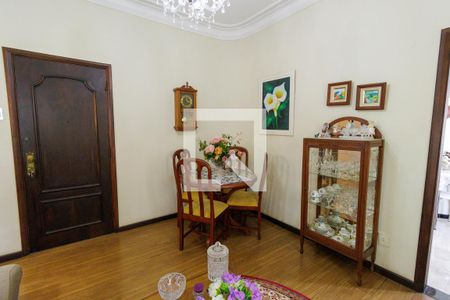Sala de apartamento à venda com 2 quartos, 75m² em Icaraí, Niterói