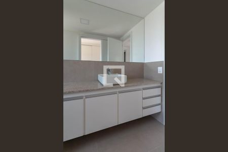 Apartamento para alugar com 76m², 2 quartos e 2 vagas Apartamento para alugar com 76m², 2 quartos e 2 vagasBanheiro Social