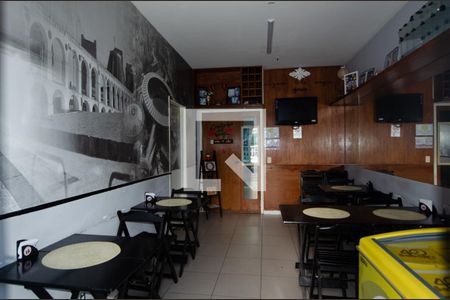 Apartamento à venda com 94m², 2 quartos e 1 vaga Apartamento à venda com 94m², 2 quartos e 1 vagaÁrea comum