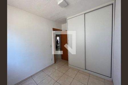 Quarto 2 de apartamento para alugar com 2 quartos, 65m² em Cabral, Contagem