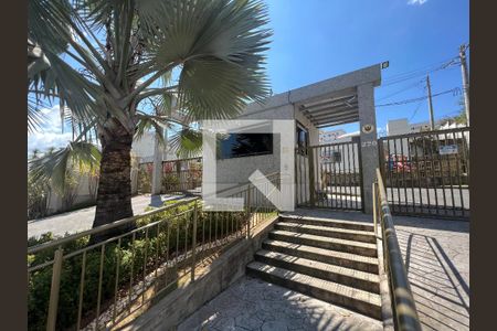 Apartamento para alugar com 65m², 2 quartos e 1 vaga Apartamento para alugar com 65m², 2 quartos e 1 vagaFachada