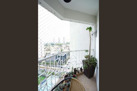 Varanda  de apartamento à venda com 3 quartos, 73m² em Vila Isa, São Paulo