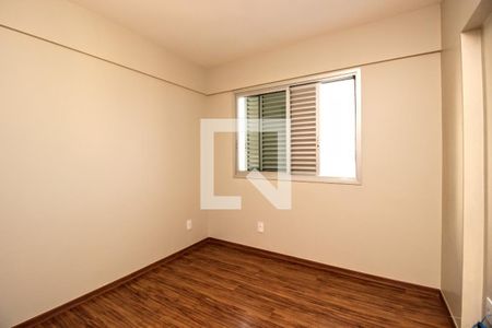 Apartamento à venda com 170m², 4 quartos e 3 vagasQuarto 2