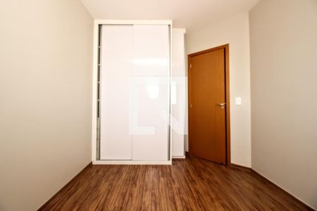 Apartamento à venda com 170m², 4 quartos e 3 vagasQuarto 2