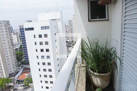 Apartamento à venda com 120m², 3 quartos e 3 vagasVaranda Suite 3