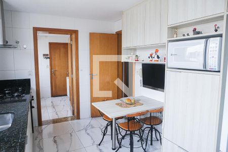 Apartamento à venda com 120m², 3 quartos e 3 vagasCozinha