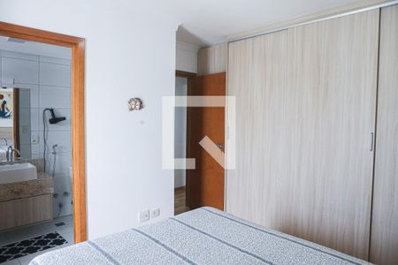 Apartamento à venda com 120m², 3 quartos e 3 vagasSuite 1