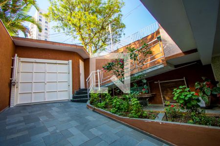 Casa à venda com 330m², 3 quartos e 3 vagasÁrea externa